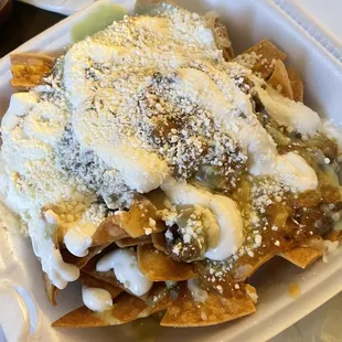 Nachos Supreme (asada)- good, would be perfect with pico de gallo