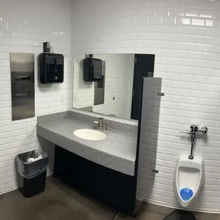 Immaculate Men's Bathroom