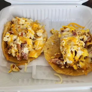 Bacon and Eggs Breakfast Tacos