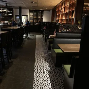 Dining Room near bar