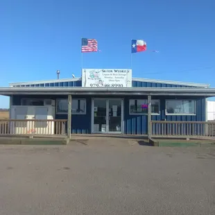 Senor Wood's Liquor