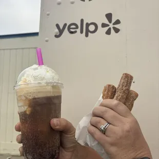 Root beer float and churros