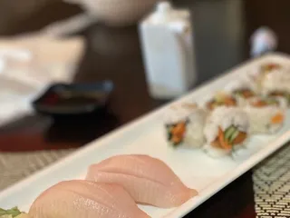 Wayne's Sushi Bistro