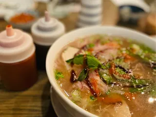 Alo Vietnam Restaurant & Bar