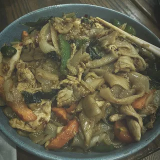 Drunken Noodle - Kee Mao Gai**