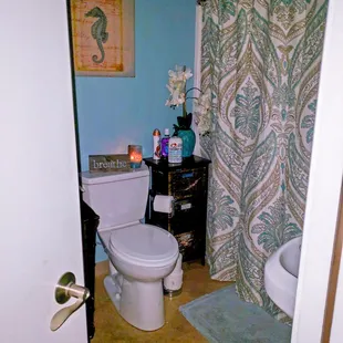Attached 3/4 bath with functioning shower, washer &amp; dryer.