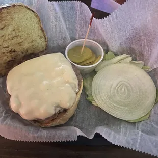 Very good bar burger