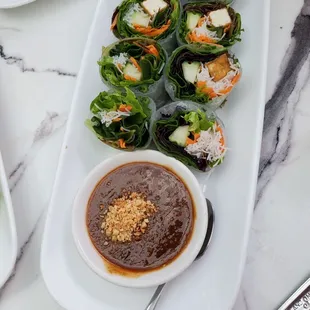 Senyai Summer Roll (2 Pieces)