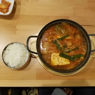 Kimchi Jjigae