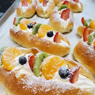 Fresh fruit bread