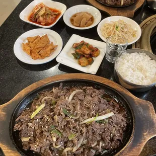 E11. Bulgogi with accompanying sides