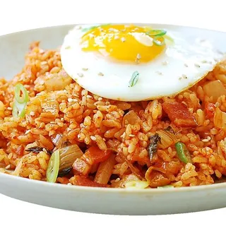 E3. Kimchi Fried Rice ( )