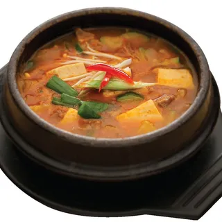 E5. Beef Brisket Daen Jang Chigae ( )