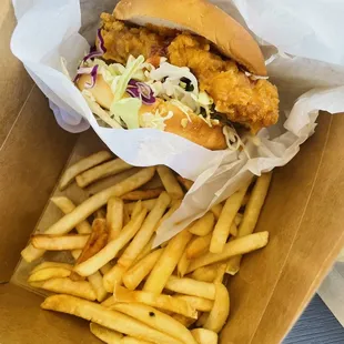 Fried chicken sandwich