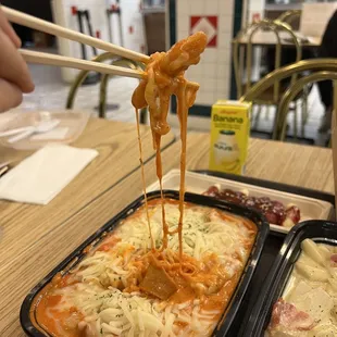Ros Tteokbokki ()