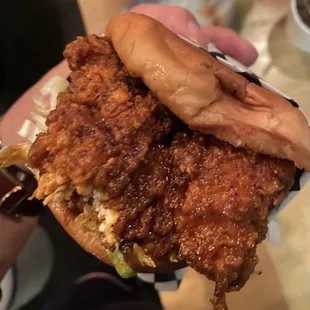 Korean Chicken Spicy Sandwich : you must have it! Awesome!!