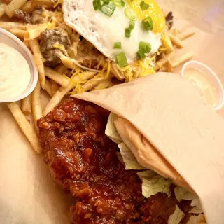 Korean Chicken sandwich Half Seoul super Fries (beef)