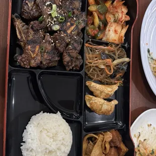 LA Kalbi lunch special
