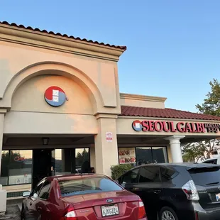 DONT WASTE YOUR TIME AT THIS SPOT.  He belittles employees! Racist vibes!