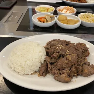 Beef Bulgogi with side dishes