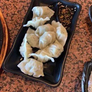 8 Piece Boiled Dumplings