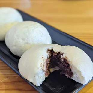 Red bean steamed dumplings