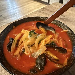 Jjampong
