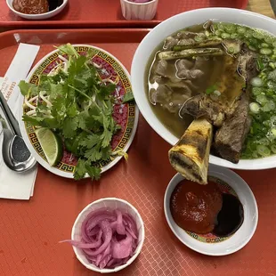 ramen and noodles, food
