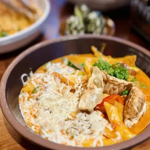 Rose rice cake &apos;Rose tteokbokki&apos;