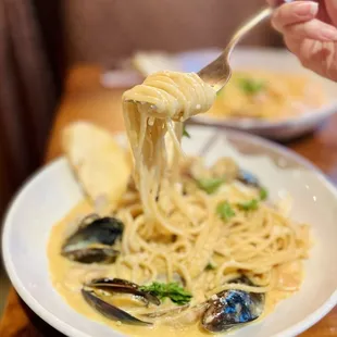 Crab meat seafood cream pasta