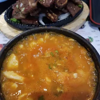 T3. Seafood Tofu Soup