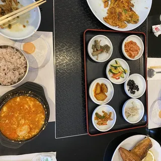 T14. Kimchi Tofu Soup