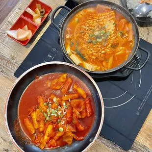 Seoul Tteokbokki &amp; Budae Jjigae