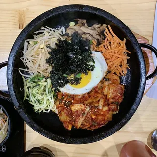 Kimchi Dolsot Bibimbap