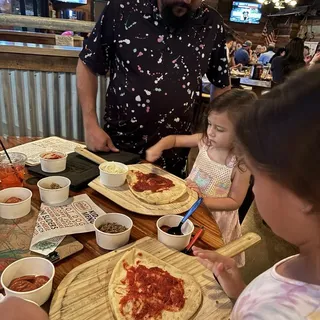 Kids Make-Ur-Own Pizza