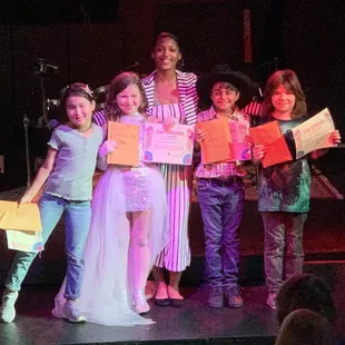 Tweenation Pro Start 
Ages 5 to 9 yrs old 
Group setting to learn all about performing.
 NO CONTRACT
 Month to Month Program