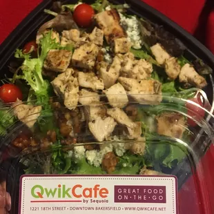 Bistro salad didn&apos;t have chicken but I mentioned it and the employee went back and added some.
