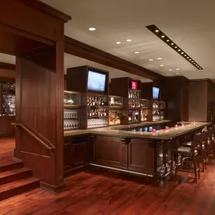 Enjoy Happy Hour specials and hand-crafted cocktails at the SER bar.