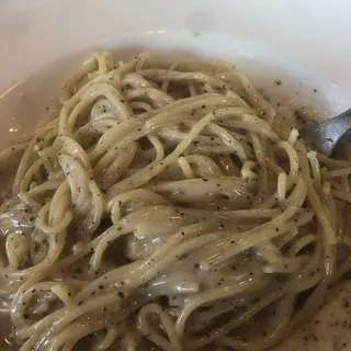 Spaghetti Cacio & Pepe