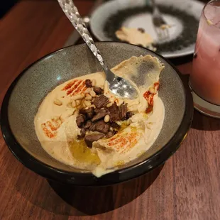 Hummus with Beef