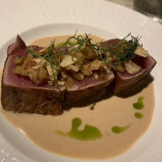 SMOKED & SEARED MARKET TUNA*