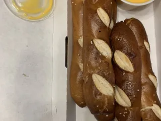 Tom's Papa Dino's