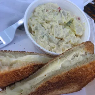 Grilled Cheese sandwich w side potato salad