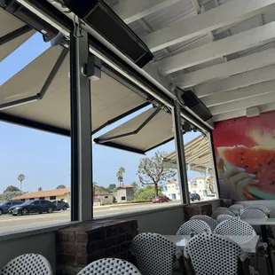 Nice open-air vibe...a bit of PCH noise but acceptable.