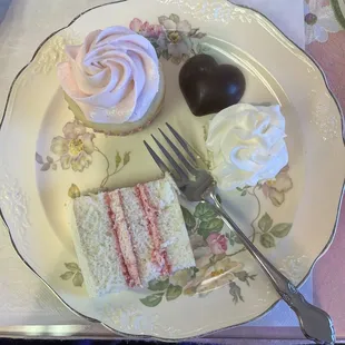 Save room for dessert.   I had a long list to choose from.  The ones I chose were delicious.