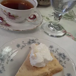 white chocolate scone