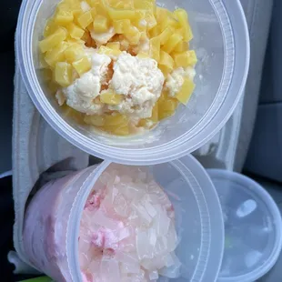 Mango and strawberry snow ice, to go.