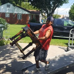 Unloading with speed