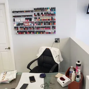 Manicure area