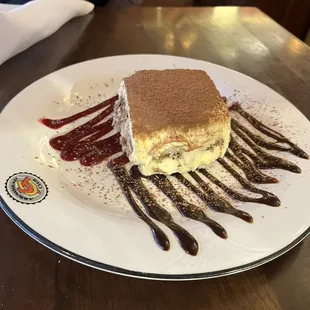 Tiramisu cake